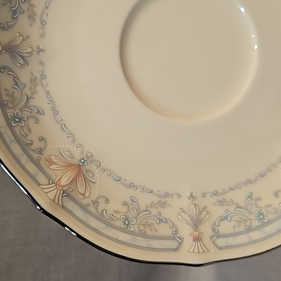 New Noritake Crown Flower 7324 Cup Saucer Only Ivory China - Picture 2 of 7